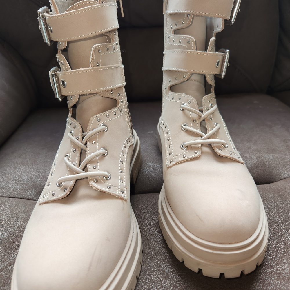 Chelsea & Violet Beige Studded Combat Boots.  Size 7.5